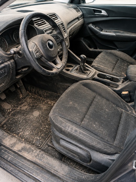 Photo avant nettoyage voiture LoClean